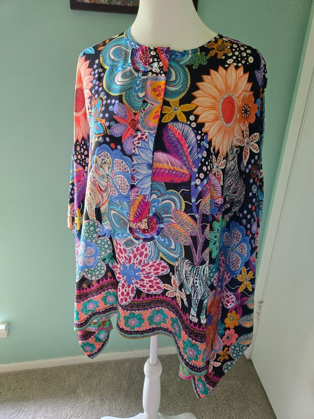 Johnny Was 100% Silk Aletikq Poncho. Size S/M